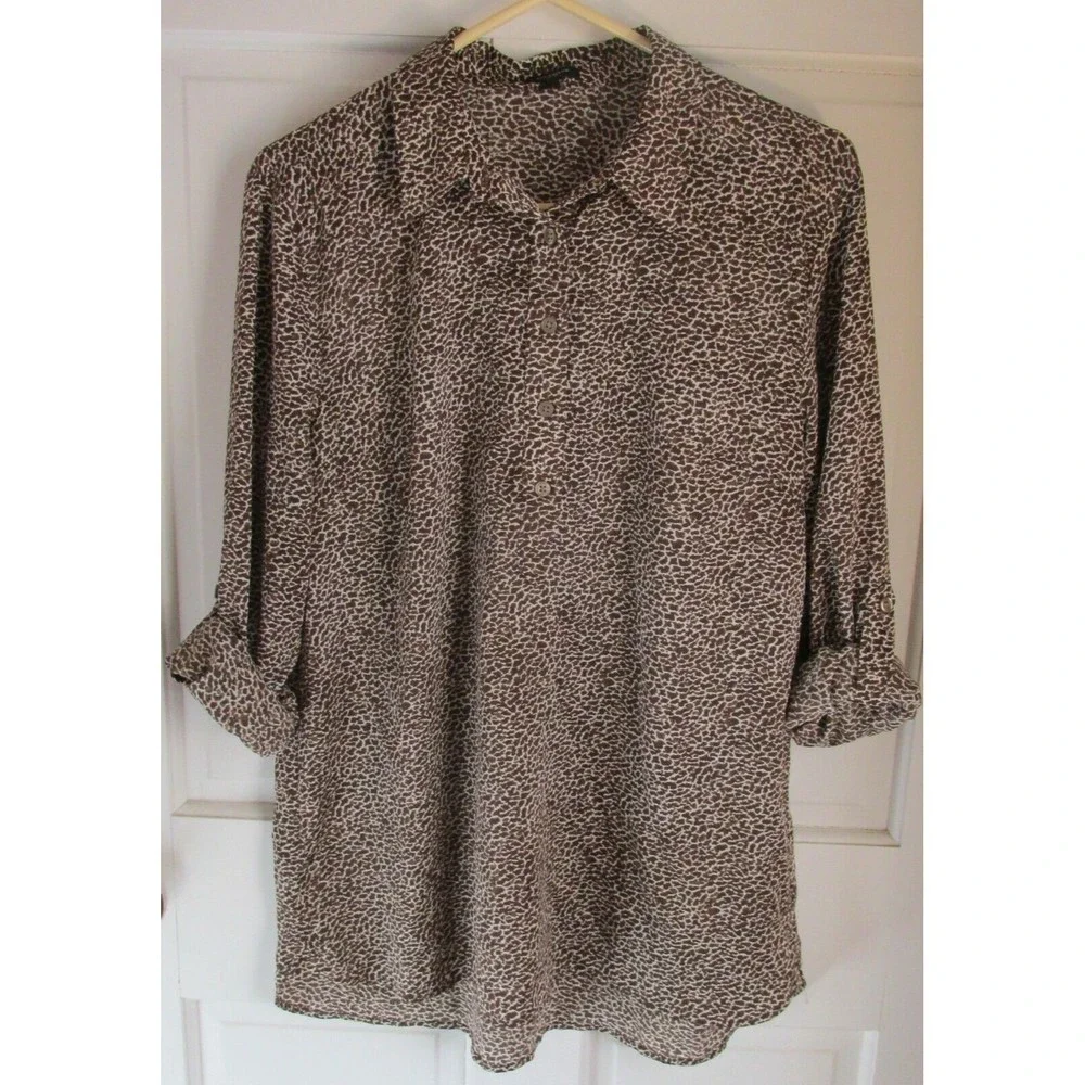 Ann Taylor Women's Brown Animal Print Roll Tab Sleeve Blouse Size 12 - Picture 9 of 11